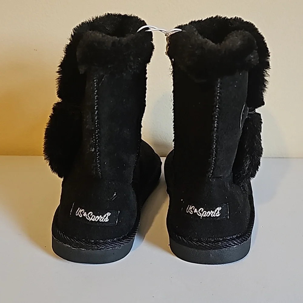 US Sports Girl's Black, faux fur lined, Suede Boots‎ Size 2